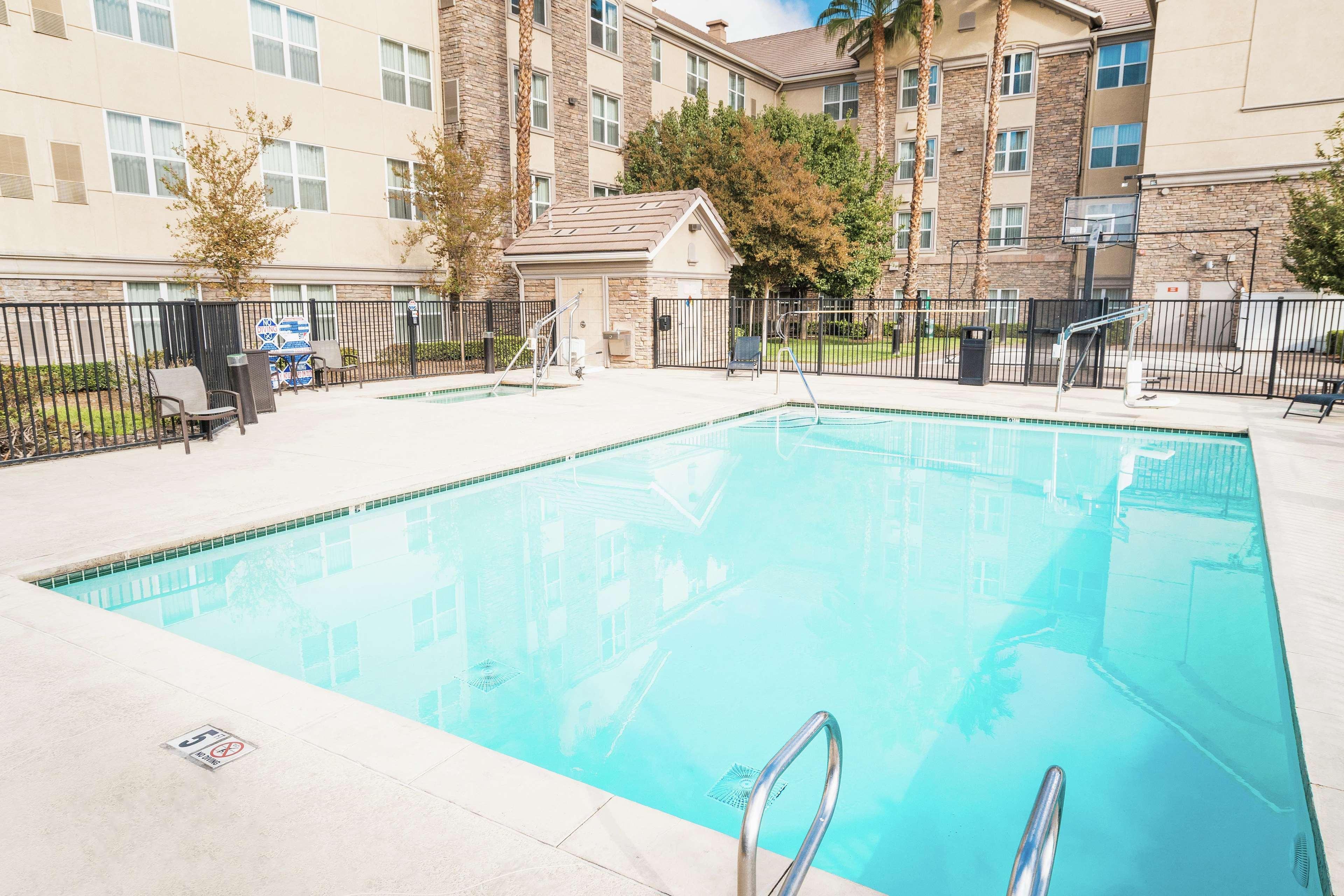 Homewood Suites By Hilton Ontario Rancho Cucamonga Zewnętrze zdjęcie